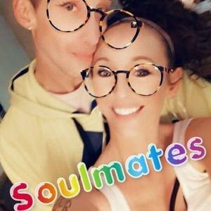 Meet your Posher, Carrie